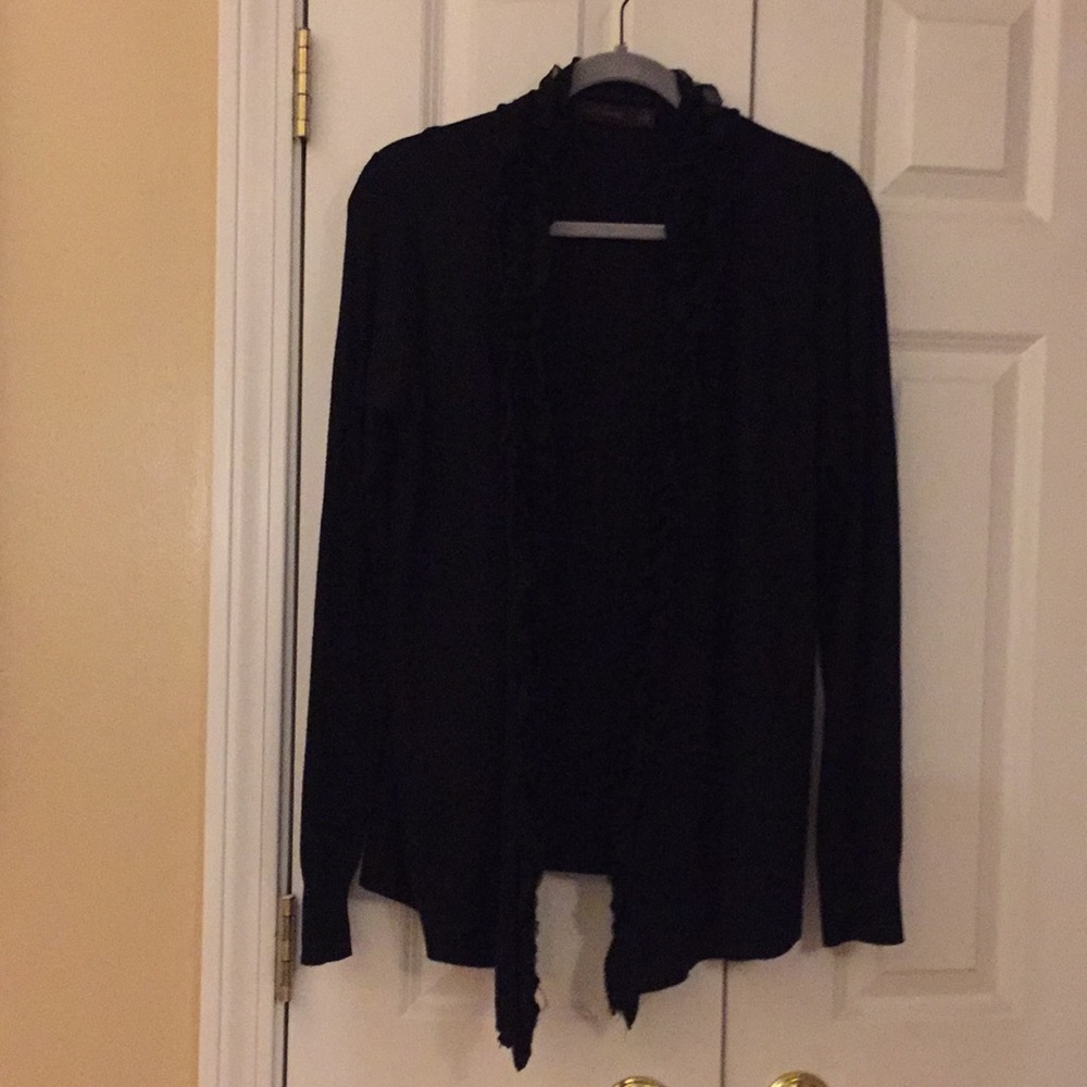 Black sweater with ruffle piping A line